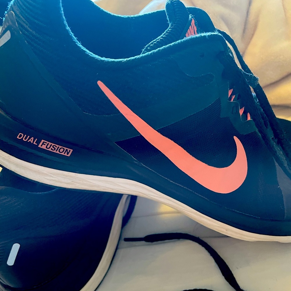 Nike Dual Fusion